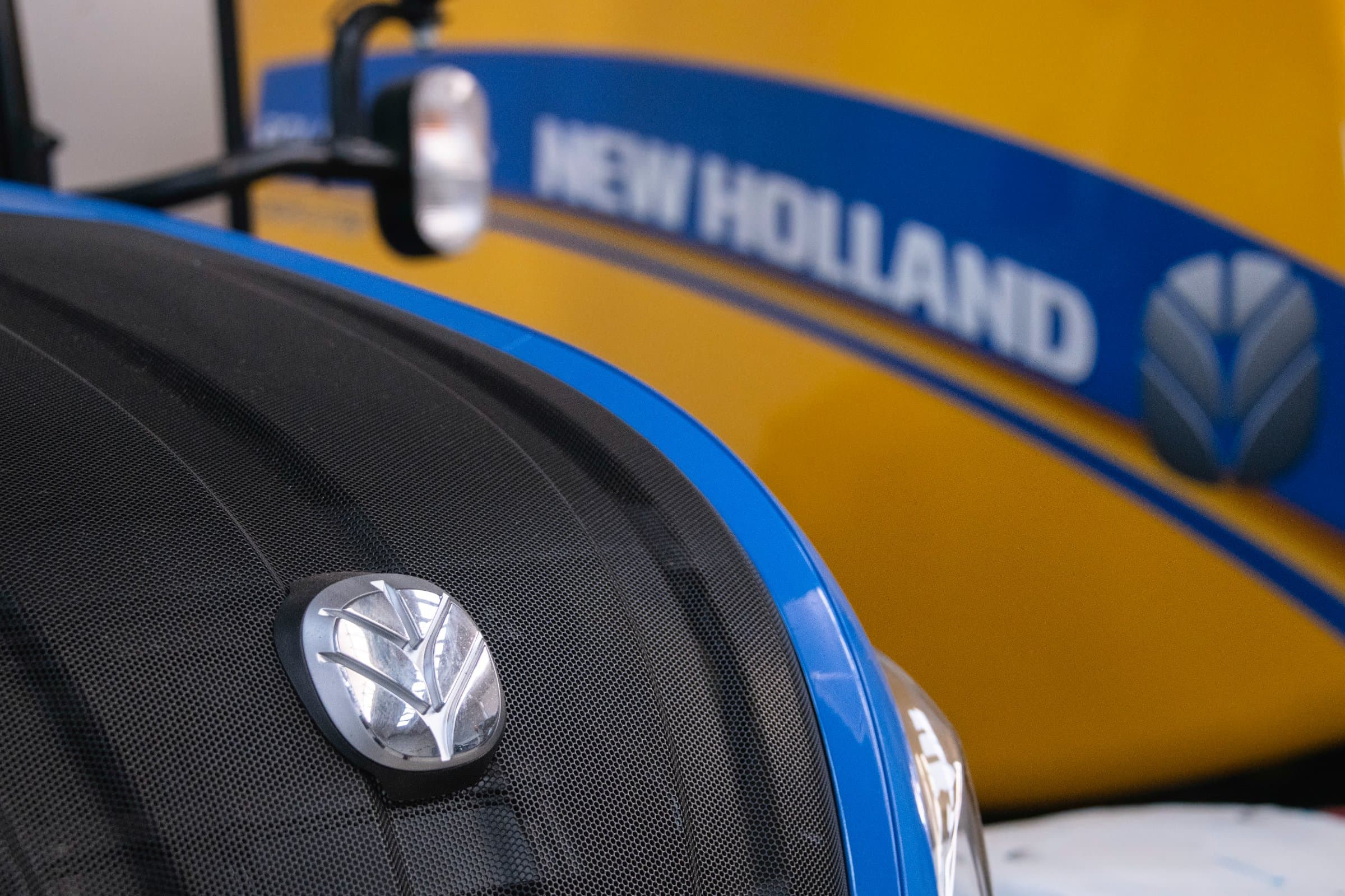 New Holland Mähdrescher bei der Ernte – Neumaschinen bei LEFA Landtechnik